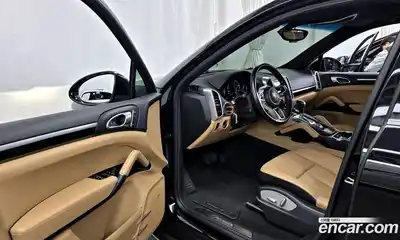 Porsche Cayenne 2015 3.0 Автомат в Москве № 213297, миниатюра 10