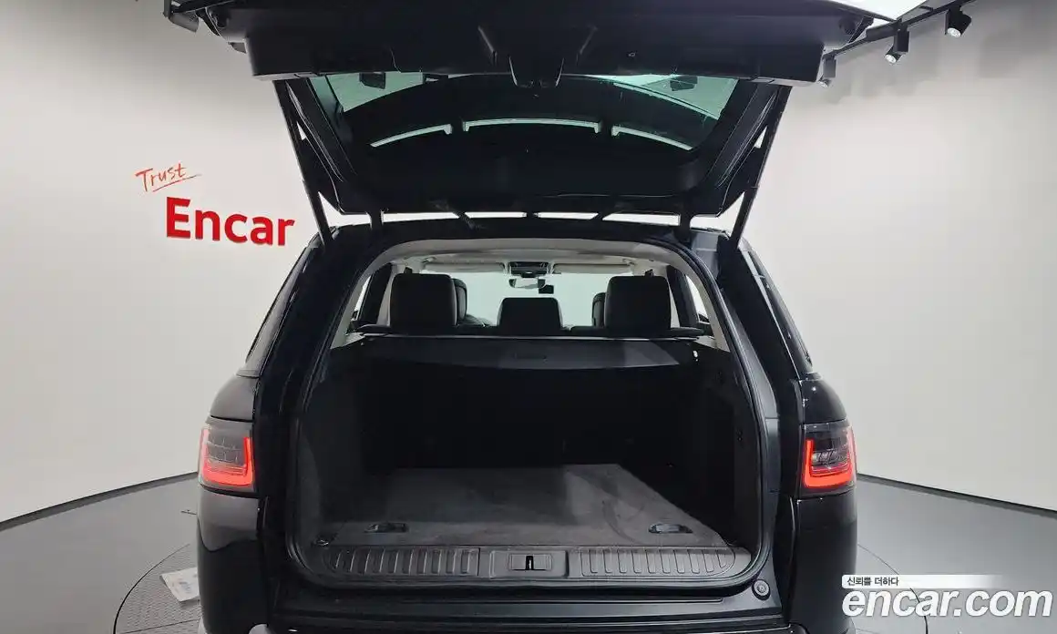 Land Rover Range-Rover Sport 2019 3.0 Автомат в Москве № 213578, фото 13