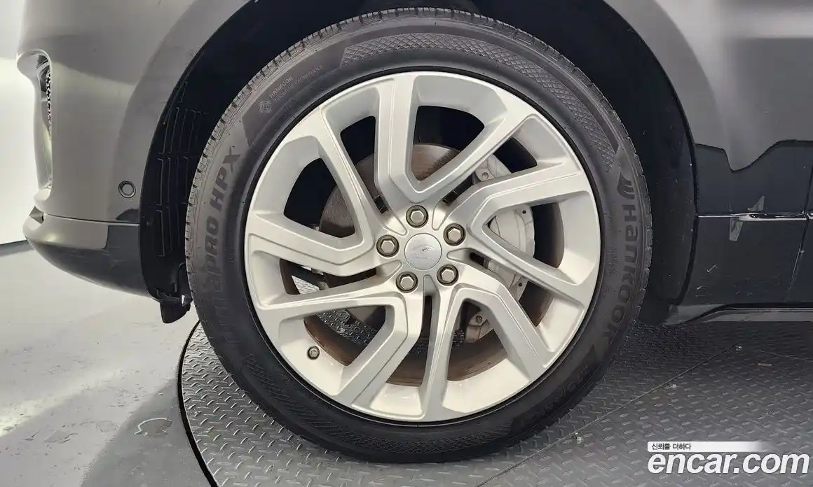 Land Rover Range-Rover Sport 2019 3.0 Автомат в Москве № 213578, фото 8