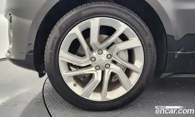 Land Rover Range-Rover Sport 2019 3.0 Автомат в Москве № 213578, миниатюра 8