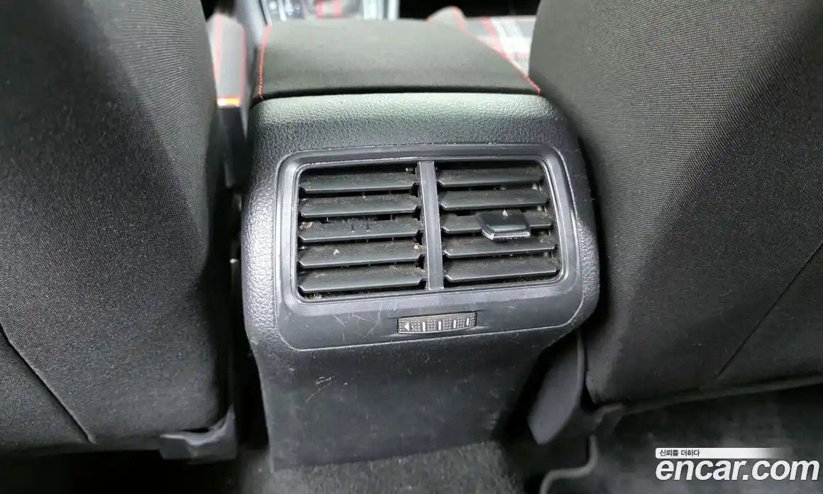 Volkswagen Golf 2016 2.0 Автомат в Москве № 215339, фото 14