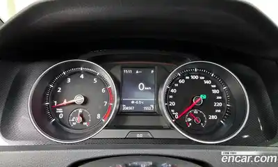 Volkswagen Golf 2016 2.0 Автомат в Москве № 215339, миниатюра 10