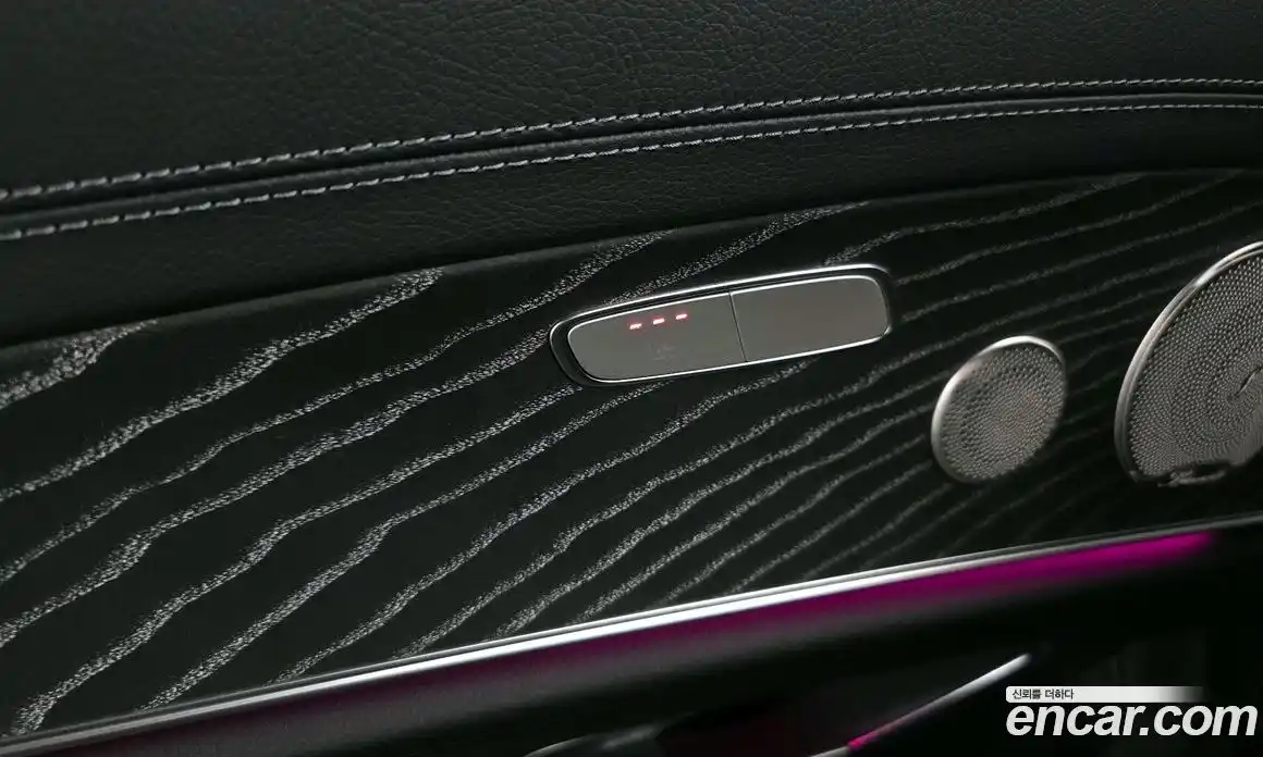 Mercedes-Benz E-Class 2023 3.0 Автомат в Москве № 219157, фото 17