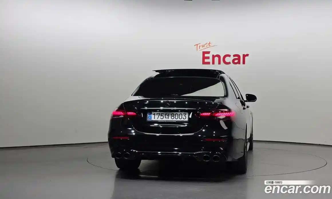 Mercedes-Benz E-Class 2023 3.0 Автомат в Москве № 219157, фото 3