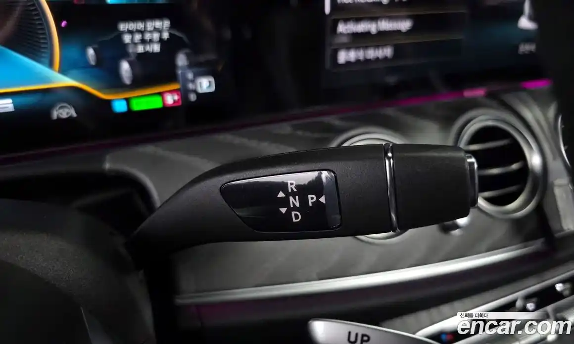 Mercedes-Benz E-Class 2023 3.0 Автомат в Москве № 219157, фото 10