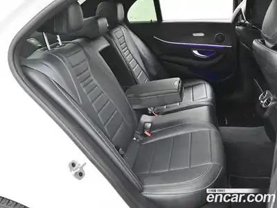 Mercedes-Benz E-Class 2021 1.9 Автомат в Москве № 222934, миниатюра 11