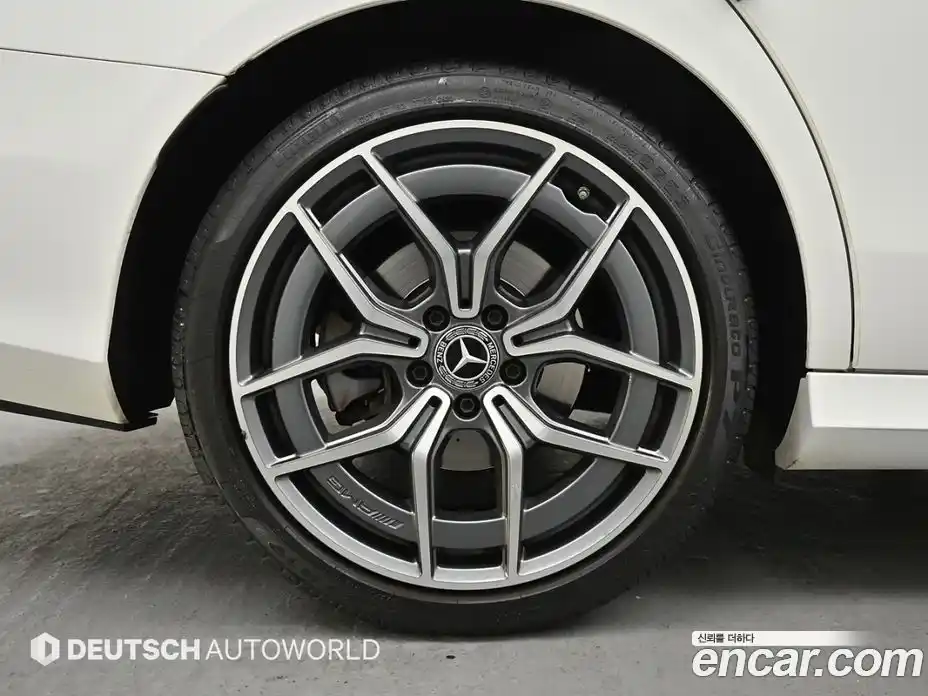 Mercedes-Benz E-Class 2021 1.9 Автомат в Москве № 222934, фото 20