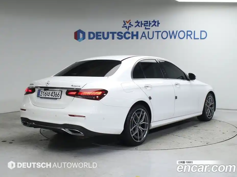 Mercedes-Benz E-Class 2021 1.9 Автомат в Москве № 222934, фото 3