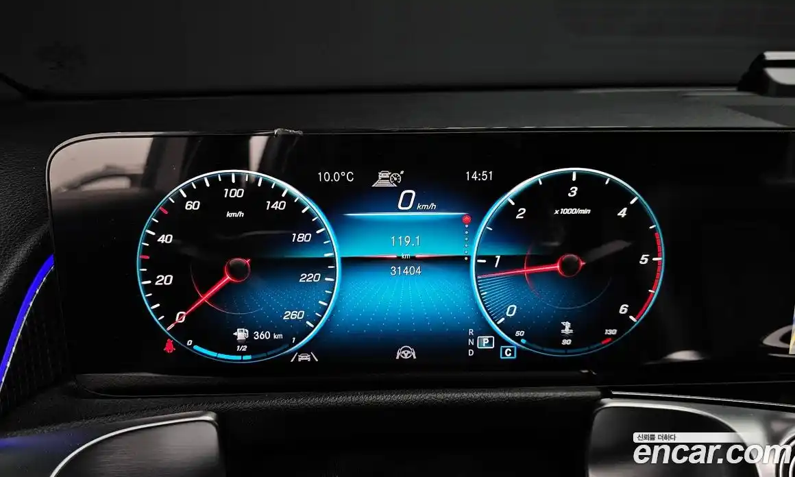 Mercedes-Benz GLB-Class 2022 1.9 Автомат в Москве № 223418, фото 16