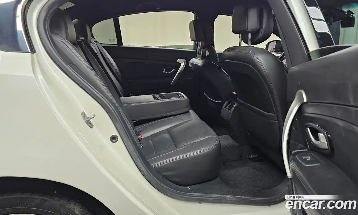 Renault SM5 2016 1.6 Автомат в Москве № 225962, фото 11