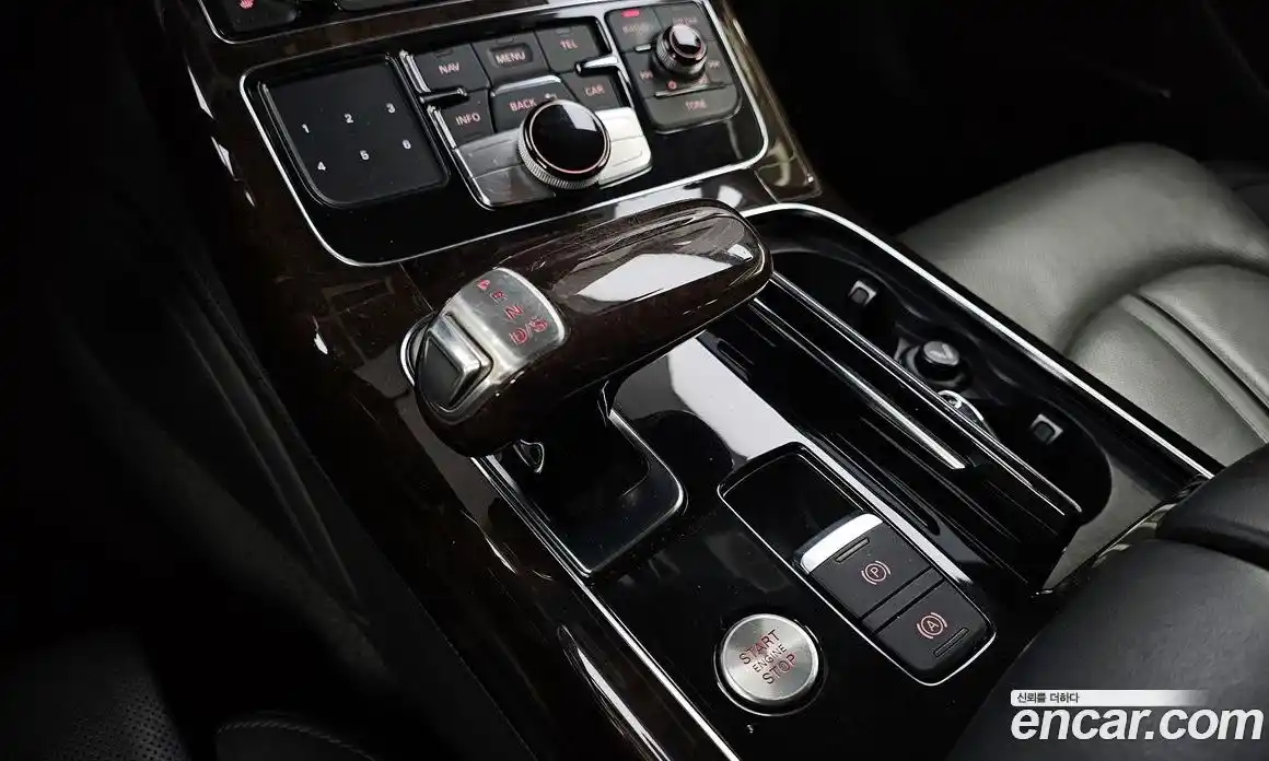 Audi A8 2014 4.0 Автомат в Москве № 226426, фото 20