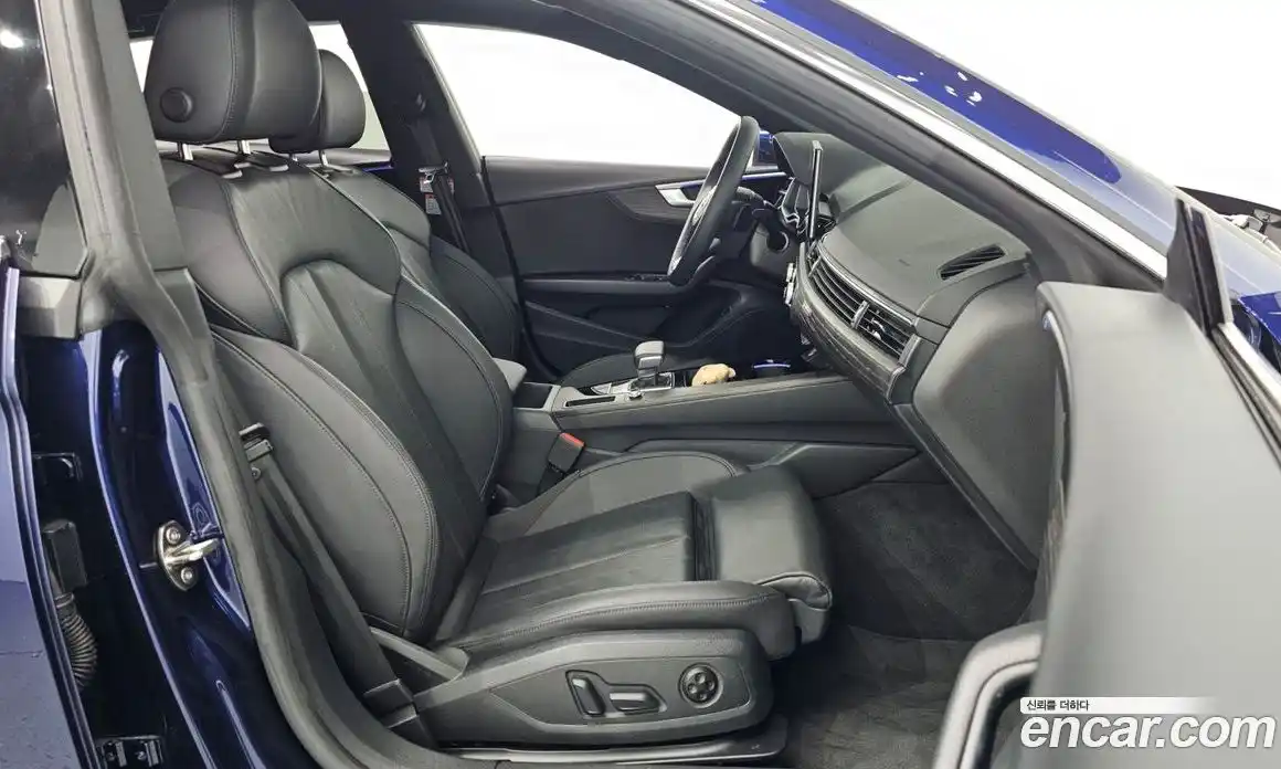 Audi A5 2023 2.0 Автомат в Москве № 226685, фото 1