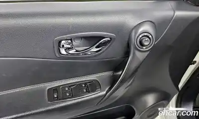 Renault QM5 2015 2.0 Автомат в Москве № 226971, миниатюра 4