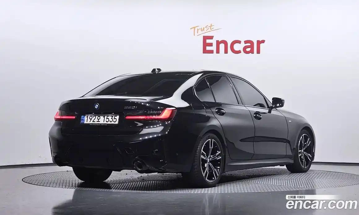 BMW 3-Series 2023 2.0 Автомат в Москве № 228783, фото 16