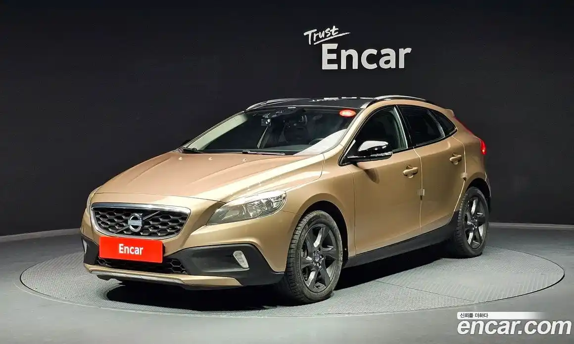 Volvo V40 2013 2.0 Автомат в Москве № 229594, фото 6