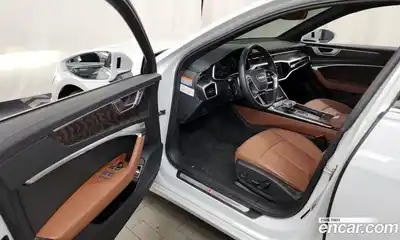 Audi A6 2023 2.0 Автомат в Москве № 229754, миниатюра 2