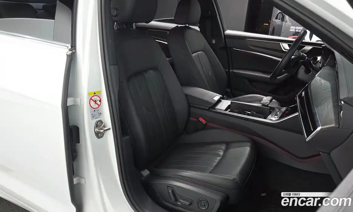 Audi A6 2020 2.0 Автомат в Москве № 229775, фото 15