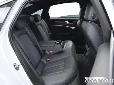 Audi A6 2021 2.0 Автомат в Москве № 229837, миниатюра 12
