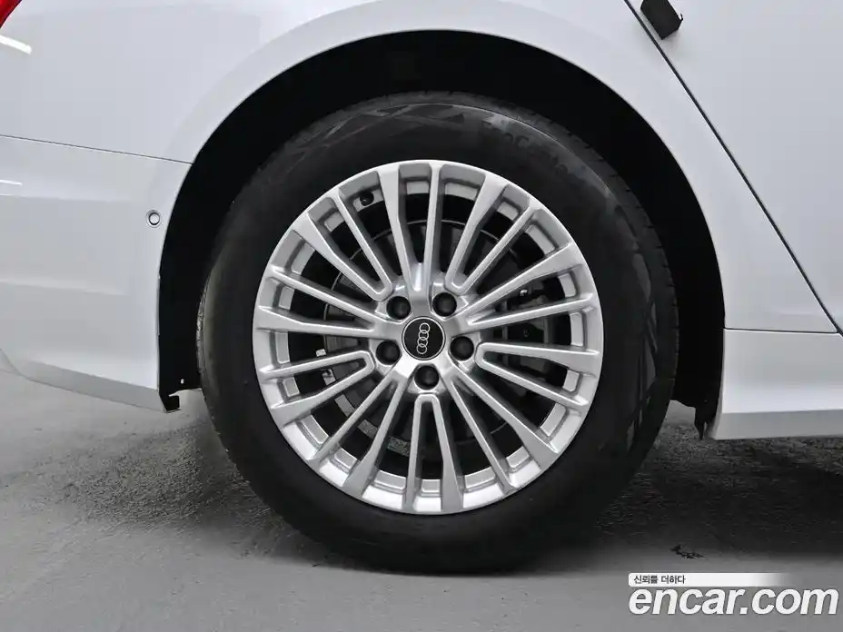 Audi A6 2021 2.0 Автомат в Москве № 229837, фото 5