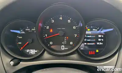 Porsche Macan 2021 2.0 Автомат в Москве № 231013, миниатюра 7