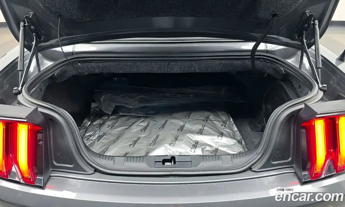 Ford Mustang 2021 2.3 Автомат в Москве № 233292, фото 3