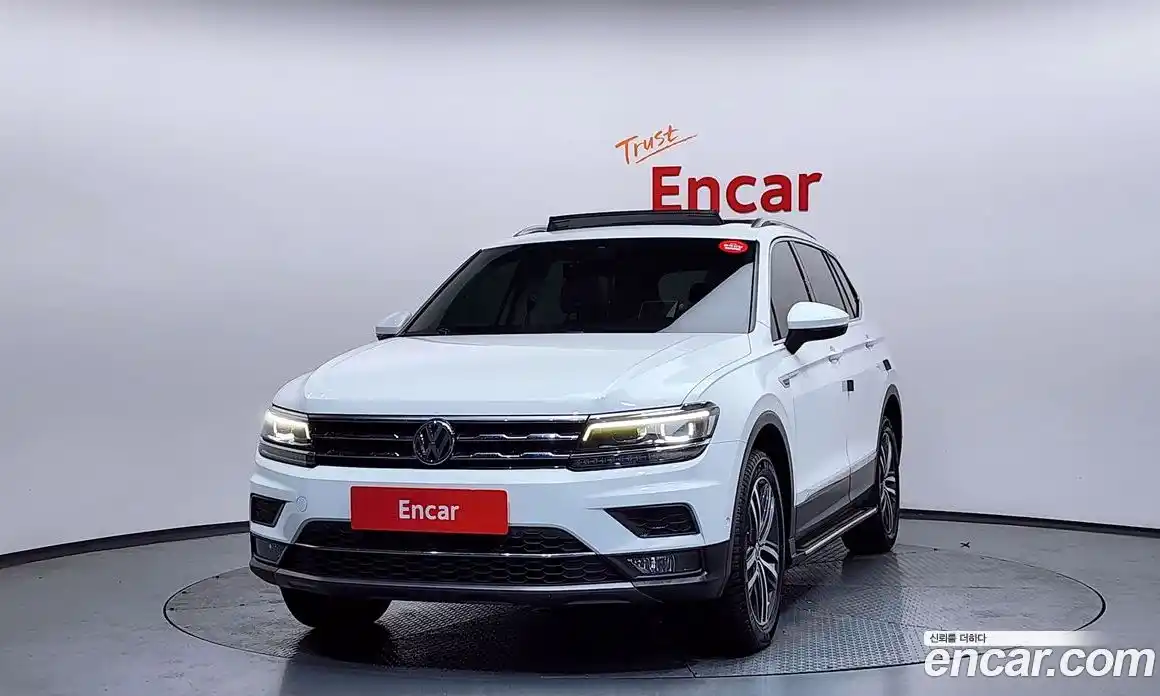 Volkswagen Tiguan 2020 2.0 Автомат в Москве № 254588, фото 14