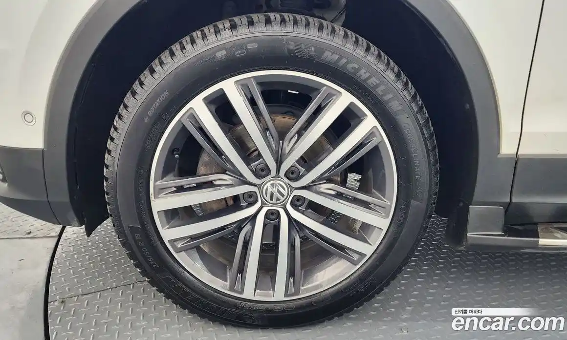 Volkswagen Tiguan 2020 2.0 Автомат в Москве № 254588, фото 17