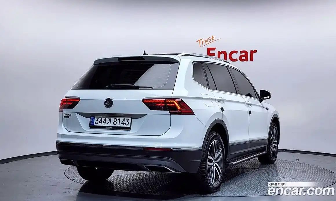 Volkswagen Tiguan 2020 2.0 Автомат в Москве № 254588, фото 5