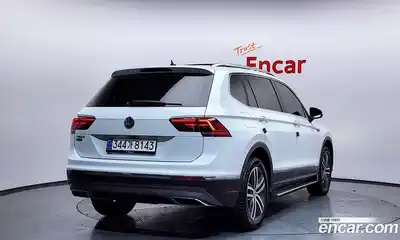 Volkswagen Tiguan 2020 2.0 Автомат в Москве № 254588, миниатюра 5