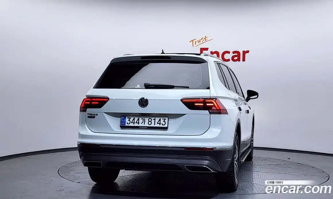 Volkswagen Tiguan 2020 2.0 Автомат в Москве № 254588, фото 6