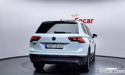 Volkswagen Tiguan 2020 2.0 Автомат в Москве № 254588, миниатюра 6