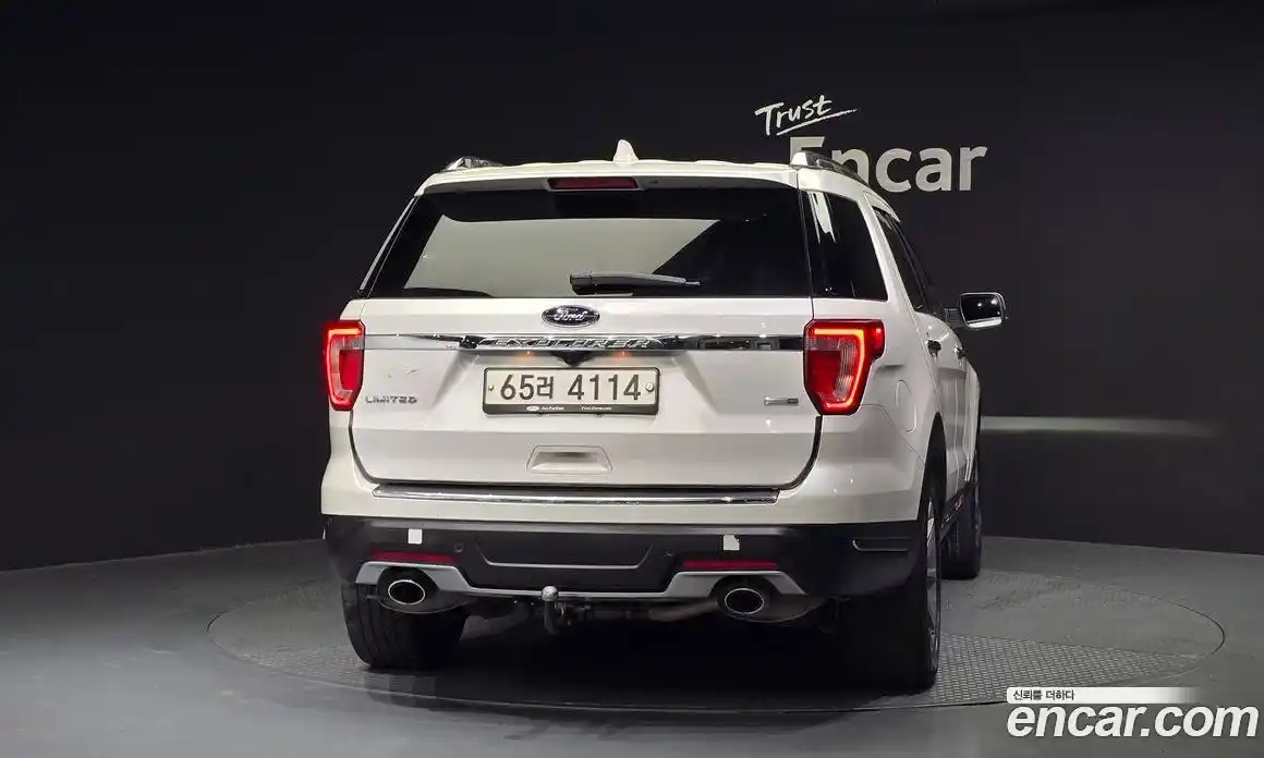 Ford Explorer 2018 2.3 Автомат в Москве № 255616, фото 17