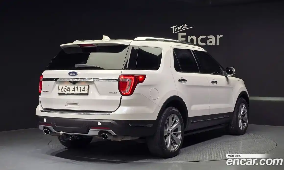 Ford Explorer 2018 2.3 Автомат в Москве № 255616, фото 5