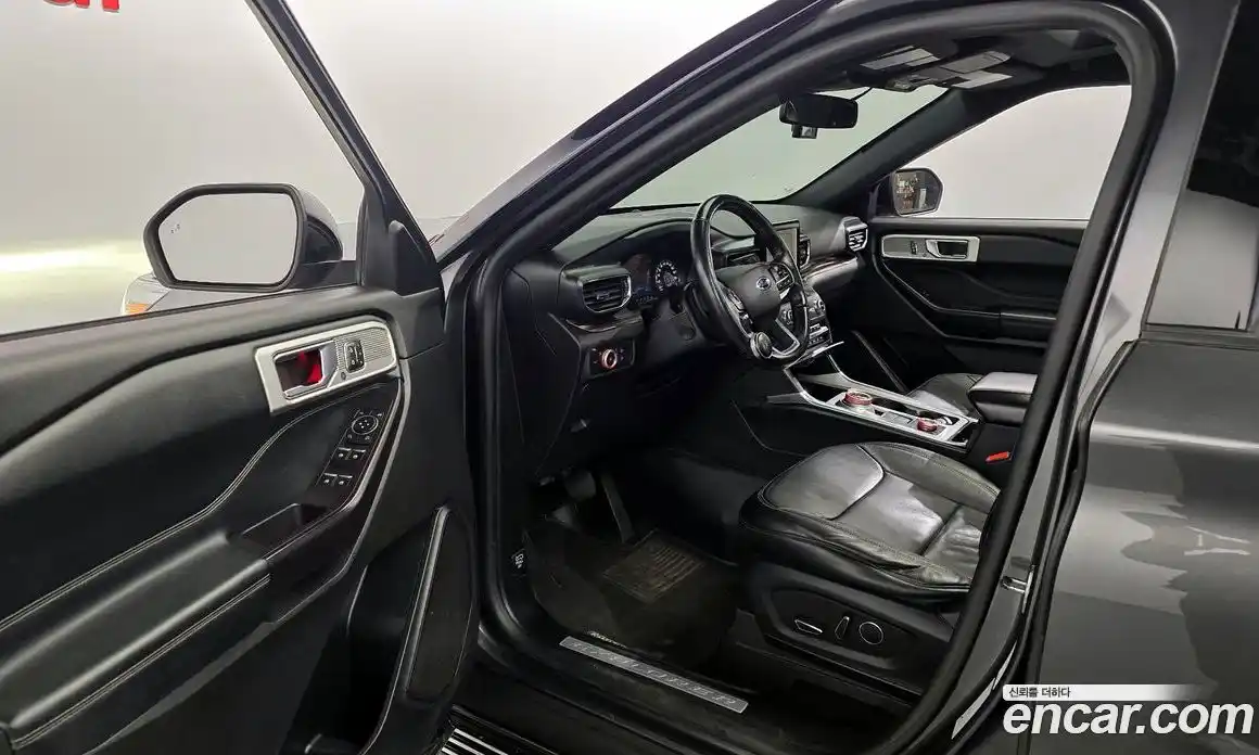 Ford Explorer 2020 2.3 Автомат в Москве № 255697, фото 19