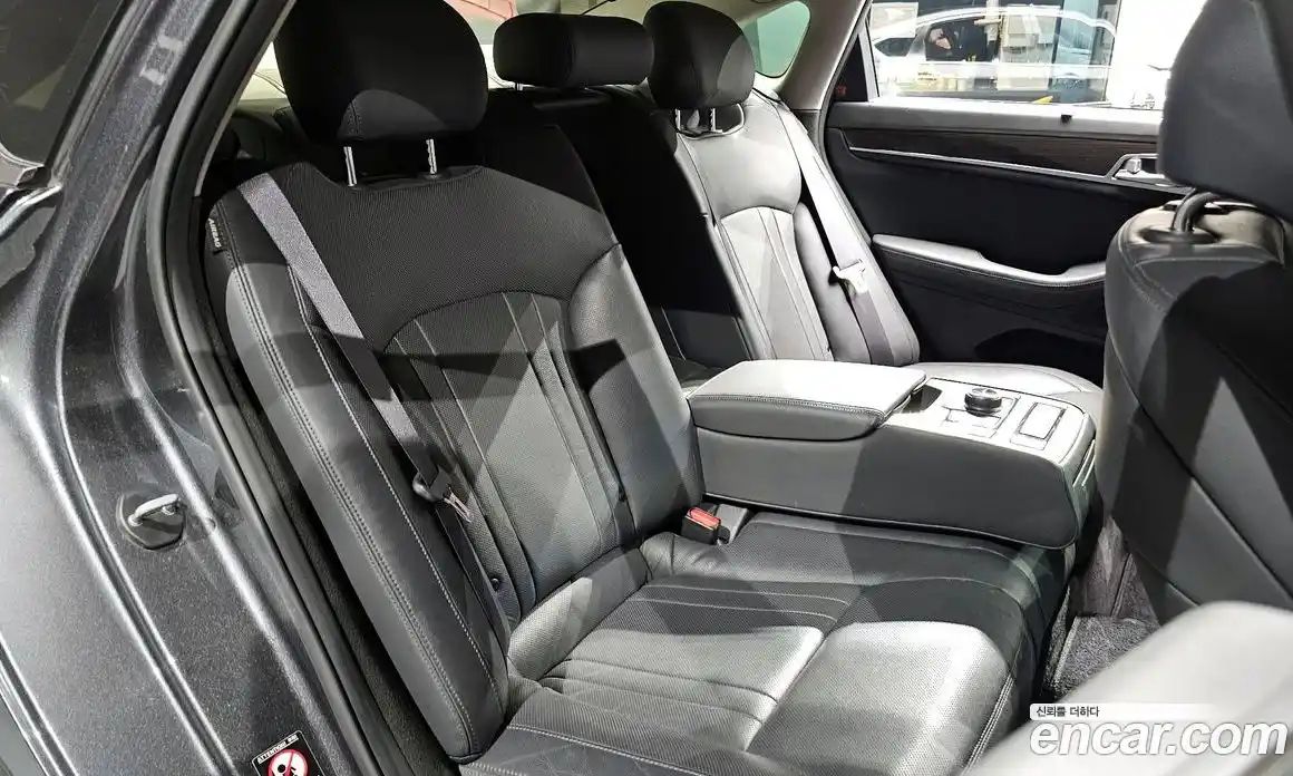 Genesis G80 2017 3.3 Автомат в Москве № 26727, фото 5