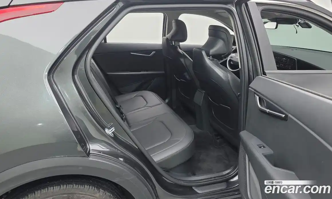 Kia Niro 2025 1.6 Автомат в Москве № 269778, фото 18