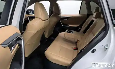 Toyota RAV4 2024 2.5 Автомат в Москве № 279227, миниатюра 3