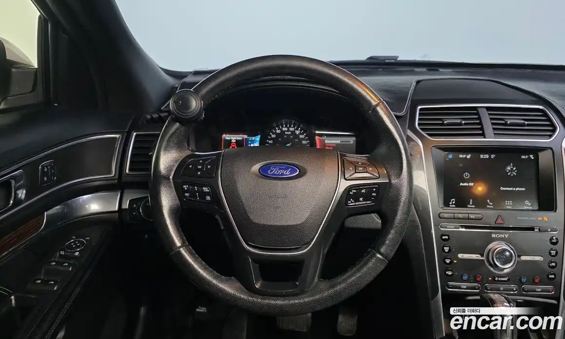 Ford Explorer 2017 2.3 Автомат в Москве № 281293, фото 16