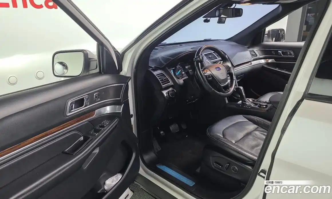 Ford Explorer 2017 2.3 Автомат в Москве № 281293, фото 9