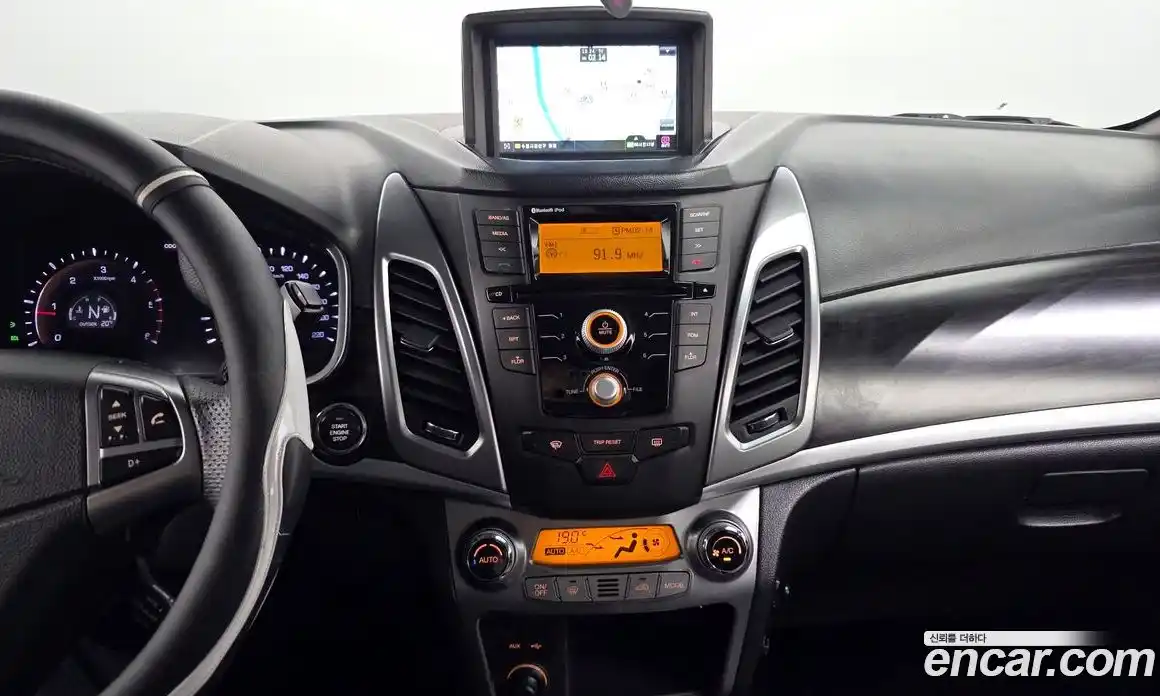 SsangYong Korando 2014 2.0 Автомат в Москве № 28208, фото 18