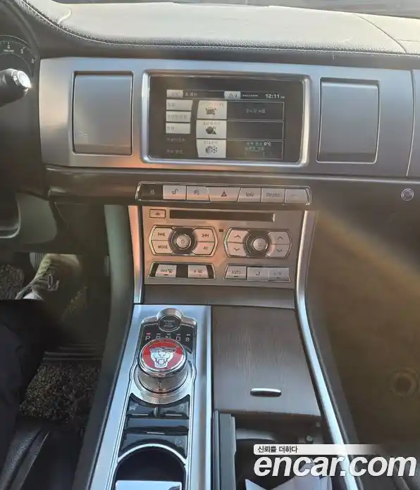 Jaguar XF 2015 2.0 Автомат в Москве № 283975, фото 9