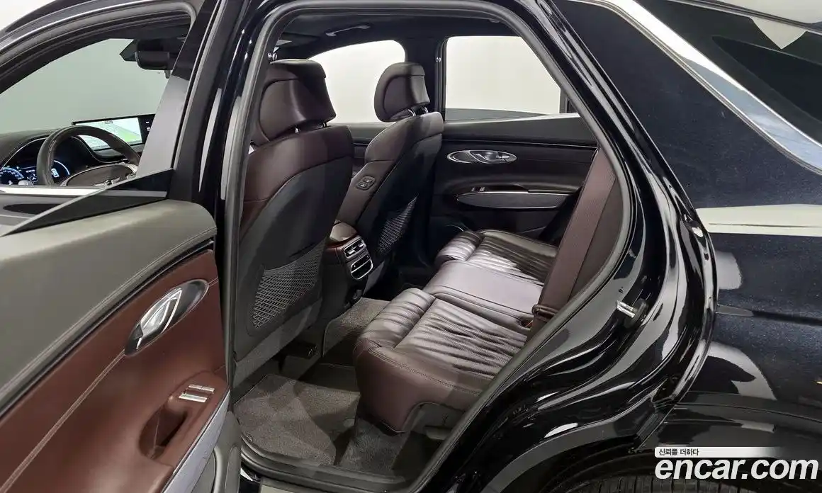 Genesis GV70 2021 2.5 Автомат в Москве № 299253, фото 8