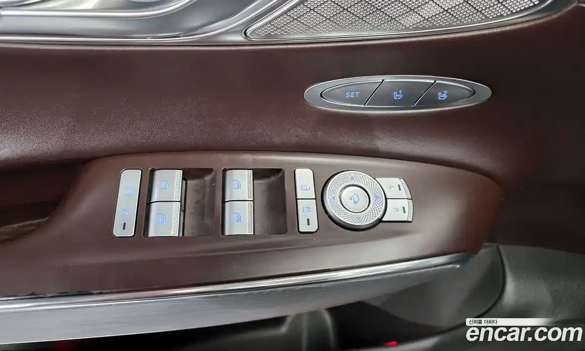 Genesis GV70 2021 2.5 Автомат в Москве № 299253, фото 10