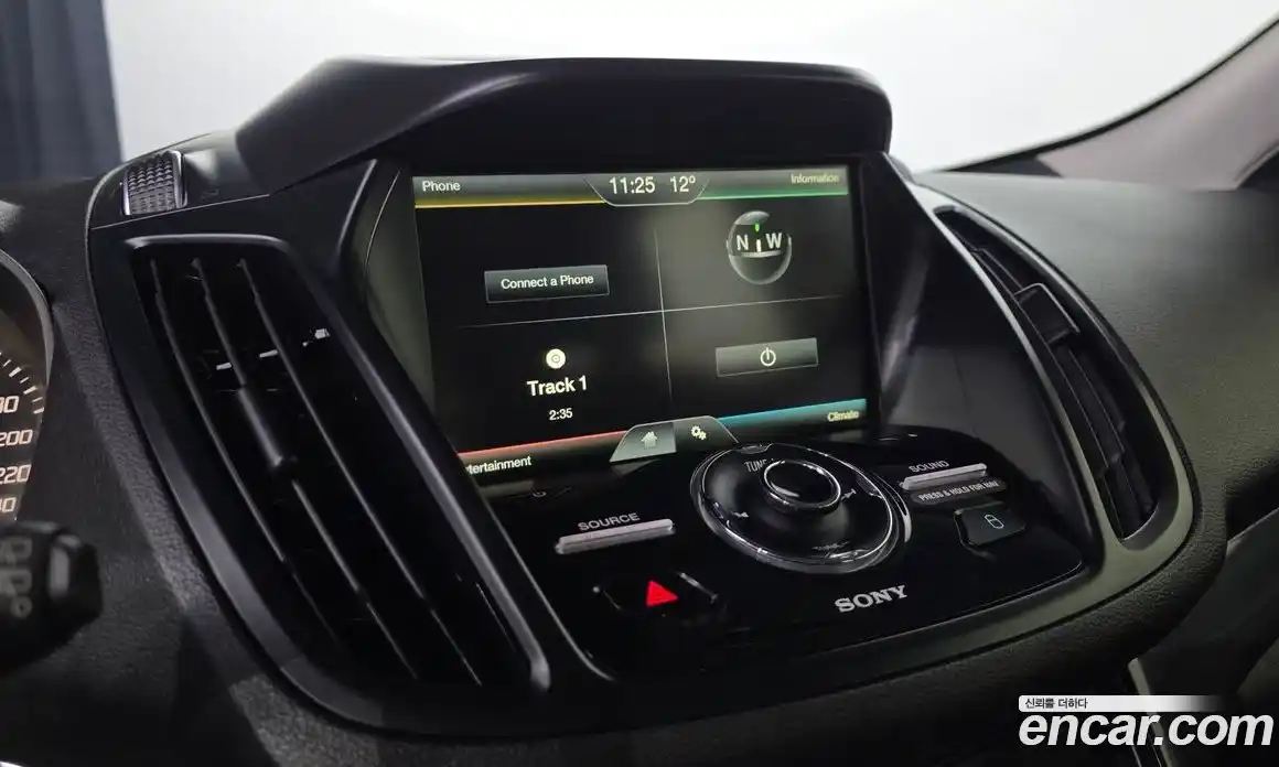 Ford Kuga 2016 2.0 Автомат в Москве № 303715, фото 1