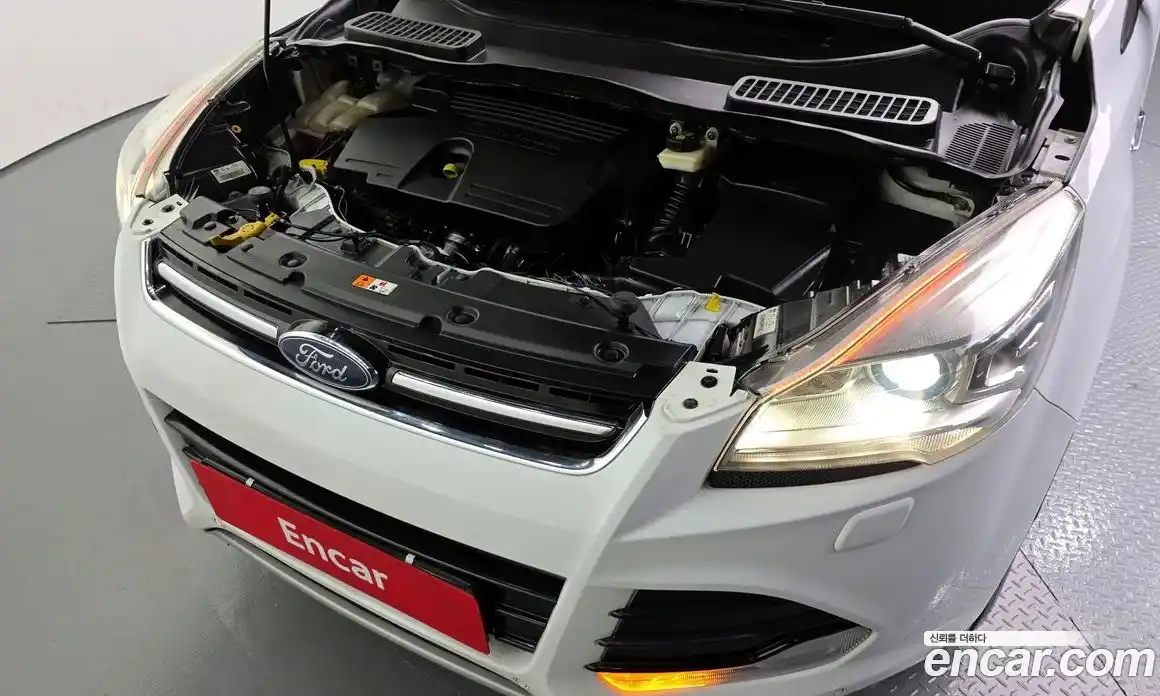 Ford Kuga 2016 2.0 Автомат в Москве № 303715, фото 19