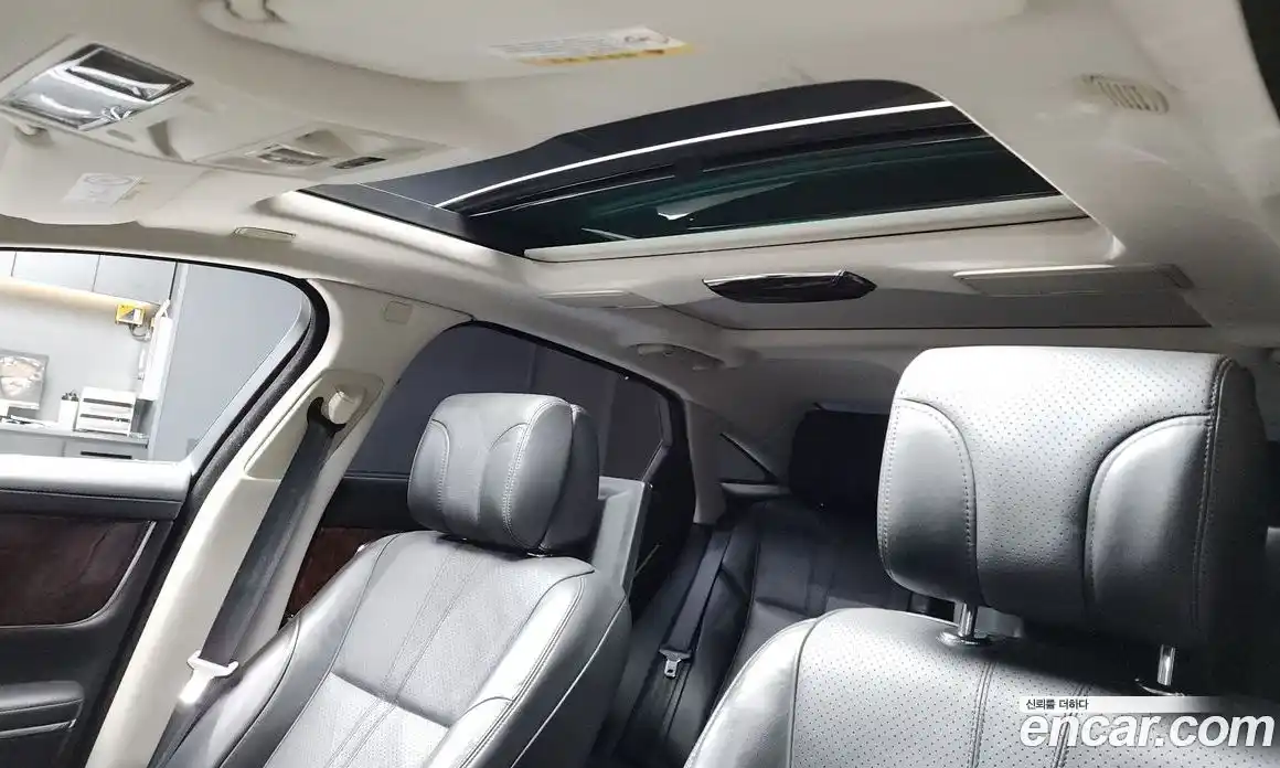 Jaguar XJ 2015 3.0 Автомат в Москве № 304954, фото 3