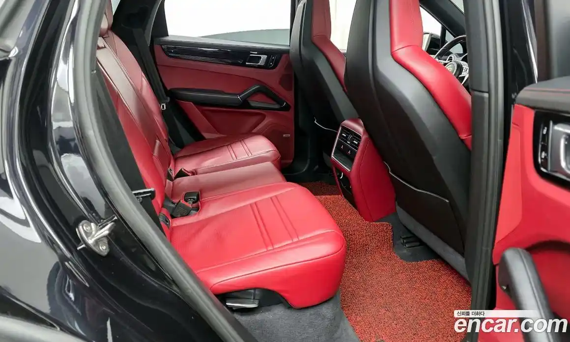 Porsche Cayenne 2020 3.0 Автомат в Москве № 313054, фото 18