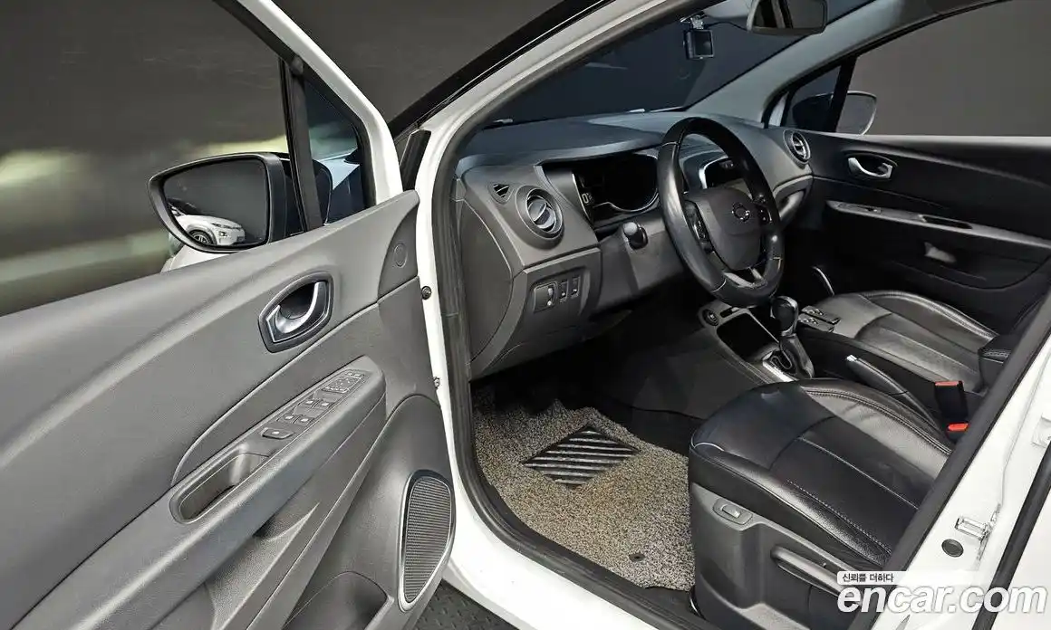 Renault QM3 2019 1.5 Автомат в Москве № 317338, фото 16