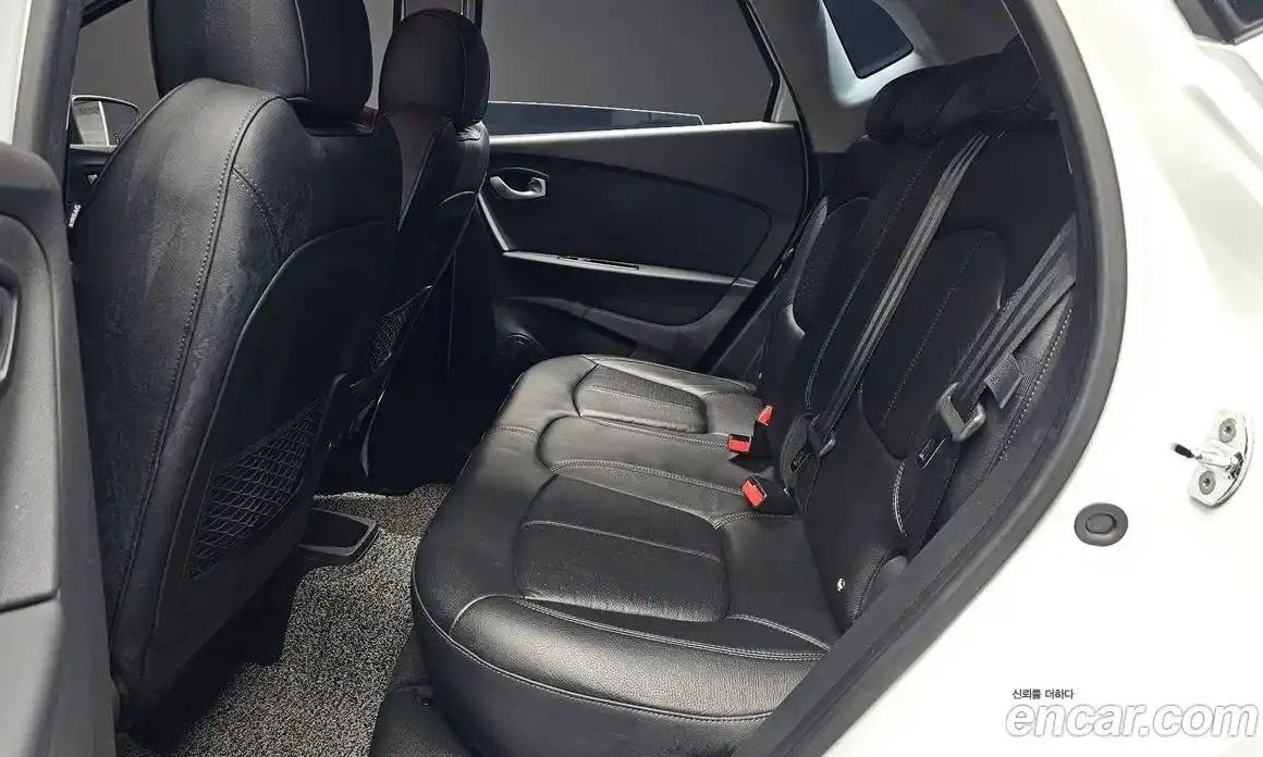 Renault QM3 2019 1.5 Автомат в Москве № 317338, фото 17