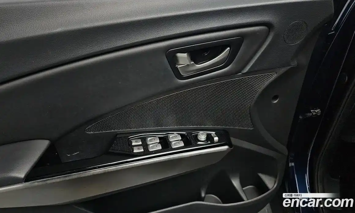 SsangYong TIBOLI 2018 1.6 Автомат в Москве № 31893, фото 13